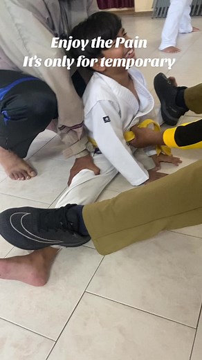 Stretching Techniques for Kids in Taekwondo Training