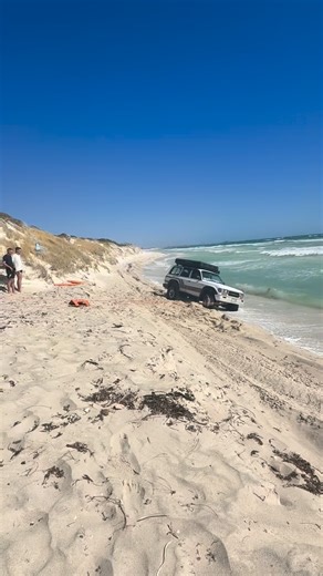 4x4 Offroad Recovery on Instagram: "The cruiser made this look easy but it wasn’t a good spot for these guys #runva #4x4offroadrecovery #toyota #landcruiser #bogged #recovery #sanddunes #lanclinwa"
