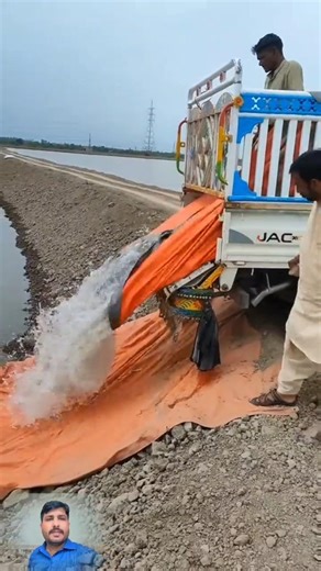 Punjab min machali farm banane ka kheti karne se ziyadah faidah mand karobar hay #ytshorts #fishfarm