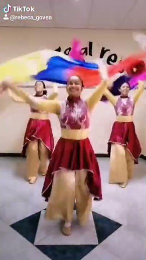 HAY LIBERTAD - DANZA