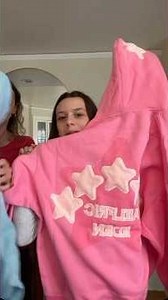 Unboxing our ‪@aelfriceden_official‬ outfits! We are in love! Use our discount code: gus15 #unboxing