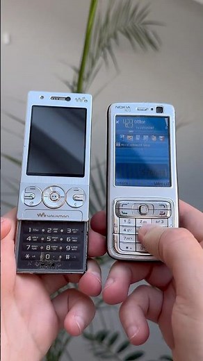 🎵 Nokia N73 vs Sony Ericsson W705 — two 2000s legends