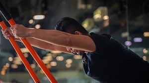 【拉筋靠支棍】Stick Mobility伸展兼練下肢肌力　地拖棍得唔得？