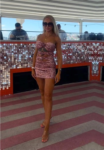 What a great day out — @oasisbrisbane boat party, @mattsassari on the decks, dancing, drinks & the best company 🛥️🎶🍹