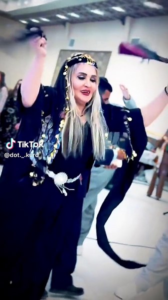 Traditional Kurdish Dance in Kermanshah | Kurdish Music