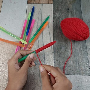 110K views · 39 reactions | Beautiful Ideas to Reuse Old Pens | Crafts from pens #reuse #pencrafts #reuseoldpens #oldpenscraft #homedecor #deepscraft #bestoutofwaste #reuse #recycling #deepscraft #crafts #diy | Deep's CRAFT | Facebook