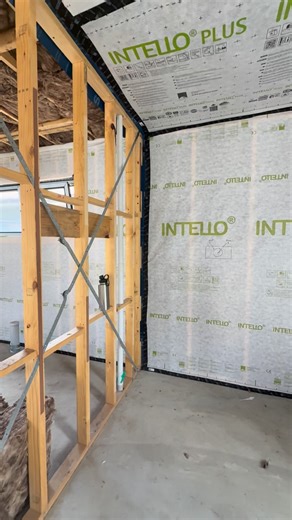 NW BUILD on Instagram: "Getting the airtight layer right starts long before the Intello goes up! Here we’re using offcuts of @proclimaau Extasana for starter strips at wall junctions and top plates — creating a clean, sealed surface for the Intello to tape to and keeping a continuous airtight line across the structure. The spaced blocks behind the junction give us room to run electrical and plumbing services without cutting or compromising the membrane. These small details make a massive differe