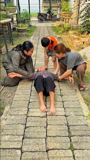 Finding Mom 💔 A Journey That Will Make You Cry #viralshorts #shortvideo