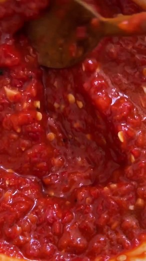 Homemade Harissa Recipe for Spicy Food Lovers