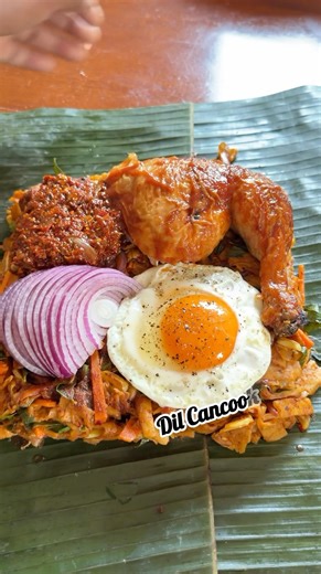 රෝස්ට් චිකන් කොත්තු lovers ලට Roast Chicken kottu #srilanka