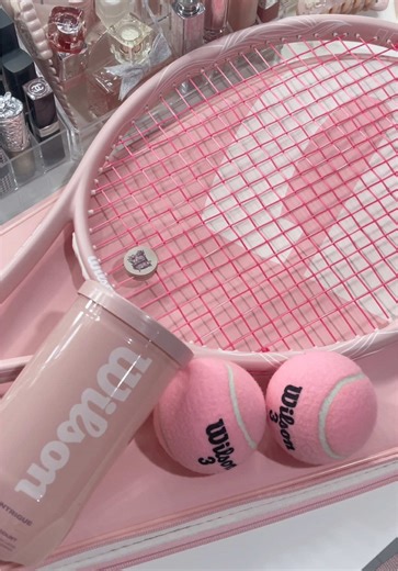 Pretty in Pink: Tennis Aesthetic Trends