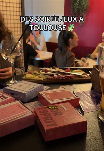 plus on est de fous plus on rit 🧩🙃 Venez tester @Atélatoi pour rencontrer pleins de toulousains #jeux #rencontre #activitetoulouse #activite #soireejeux