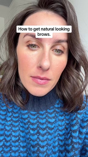 Breakdown: 1. Quick, SPACED hair like strokes. Remember your brows are hair, so we want our makeup to look like hair and most cases we can see our skin through our brows. We dont want to color block and or just fill in our skin. 2. ONLY fill in where you are lacking, or are less dense. Dont fill in where you have the hair. Do the opposite. Fill in where you don’t @relumecosmetics using Relume Cosmetics Full On Brow Pencil in Black. 3. Also match your oencil to your brow hair color not your “hair