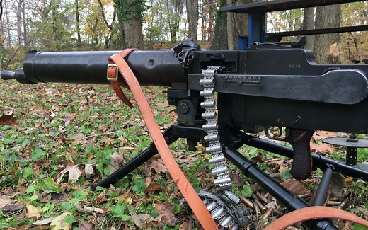 德国MG08/15轻机枪射击