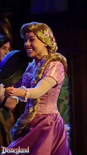 ✨ Rapunzel & Flynn Rider Performance at Disneyland! #Shorts