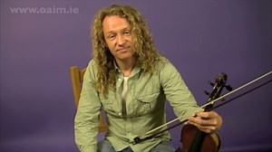 Learn a popular Irish Jig with fiddler Tola Custy! Learn the well...
