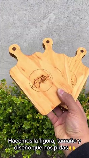 Cruces de Recuerdo de Bautizo Personalizadas