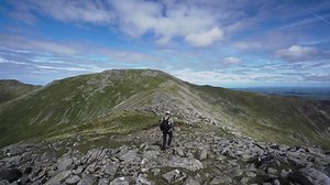Monter vers Carnedd Llewelyn dans le : vidéo de stock (100 % libre de droit) 1059384101 | Shutterstock