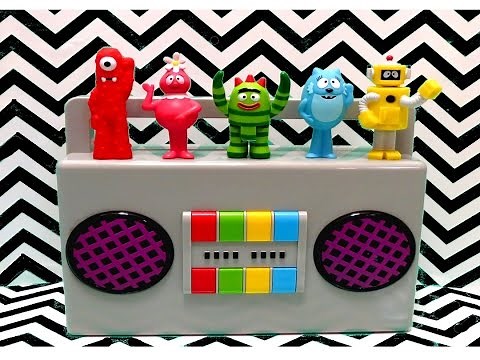 Yo Gabba Gabba Boombox Playset Play-Doh Surprise Eggs - Video 224