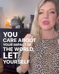 4 Ways to Get Paid More with Coaching & Courses ⚡️ And the fourth...