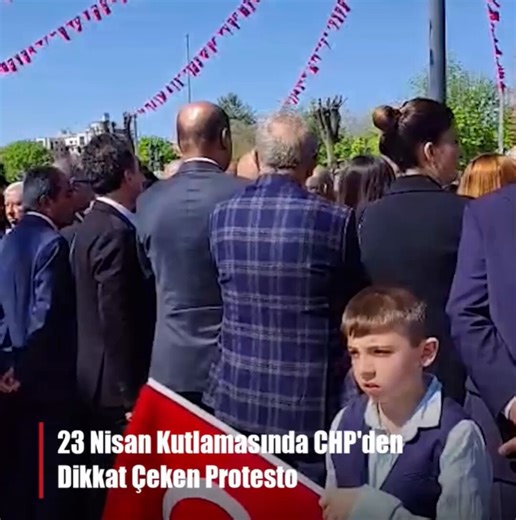 Bulgaristan’da Ateşe iken davet edildiği resmi baloya, İstanbul’dan getirttiği Yeniçeri kıyafetiyle katılan Mustafa Kemal Atatürk’ü de tanımazlar, anlamazlar! Üstad Cemil Meriç’in söylediği gibi; Olimpos Dağı'nın çocukları, Hira Dağı'nın evlatlarını asla kabullenmeyecektir.