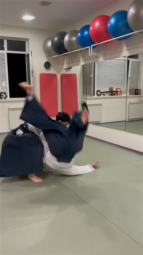 213 reactions · 19 shares | Flow #aikido #aikidoaikikai #aikidoka #aikidodojo #aïkido #aikidô #japanesemartialarts #aikidotechnique #aikido_techiniques #aikidolifestyle #aikidopractice #aikidotradicional #hombudojo #budo | Aikido Club AKIRA | Facebook