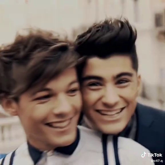 Zayn Malik and Louis Tomlinson Unite in Heartwarming Moment
