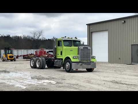 1984 Freightliner tandem axle cab & chassis