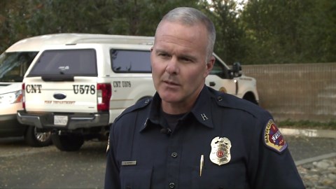 Firefighters say Verizon throttled cell data