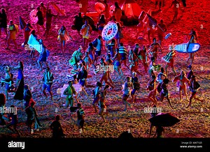 Performers during the Opening Ceremony for the 2018 Commonwealth Games at the Carrara Stadium in the Gold Coast, Australia. PRESS ASSOCIATION Photo. Picture date: Wednesday April 4, 2018. See PA story COMMONWEALTH Ceremony. Photo credit should read: Mike Egerton/PA Wire. RESTRICTIONS: Editorial use only. No commercial use. No video emulation Stock Photo - Alamy