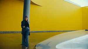 Des têtes vont tourner 🙃 Toyota C-HR GR SPORT, l'Hybride Remarquable. 👉 https://fal.cn/CHR_GRSport | Toyota France