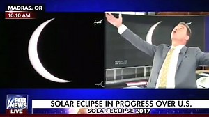 Fox News anchor Shepard Smith’s snarky solar eclipse coverage is really something to behold. https://yhoo.it/2g2cZTK | Yahoo News