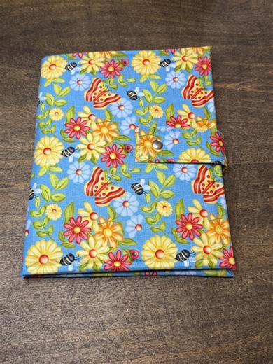 Cross Stitch Project Folio | Butterflies and Bees Fabric | Project Bag | Craft Folio | Craft Bag | Needlework Project Bag | Size Med |PB111 - Etsy