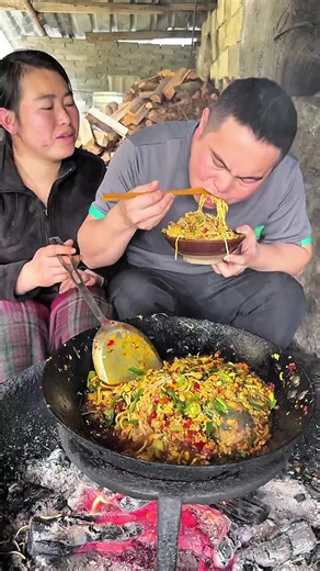 Video của MUKBANG3M (@pinauanfood) với bản nhạc original sound - WCY Music Studio