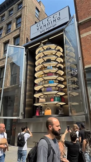 BONDO | DIGITAL WORLD on Instagram: "@gucci vending machine 🛍️"