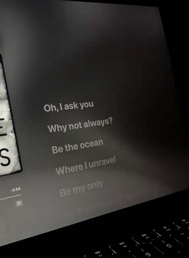 I Follow Rivers — Lyrics & Song Overview