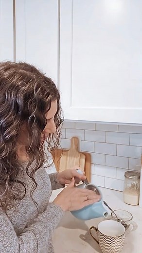 🫖 Our loose-leaf teapot is made of high-quality porcelain. This material is ideal for making the most aromatic and delicious tea, looks attractive, and works well. 💛💚🤍🖤 We offer several color solutions for enamel teapots. 🍃 Tealyra porcelain teapot with lid and stainless steel mesh perfectly brewі the tea, and does not leak and trickle. ✨Using teapot infuser will be very convenient. #tealyra #teashop #tea #teatime #loosetea #greentea #blacktea #fruittea #teapot #kettle #teacup #teabag #whi