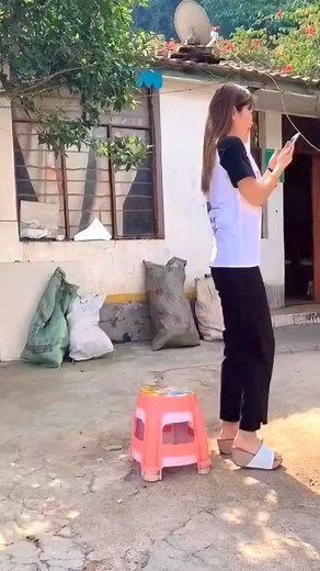 4M views · 10K reactions | New Chinese Funny Videos 2024 #short #youtubeshortvideo #shortvideo #reelsfypシ #ruralfunny #foryoupageシ #youtubeshortvideo #video #trending #funny #funnyshorts #shortvideo #viral #tiktok | Garrett Sherman5 | Facebook