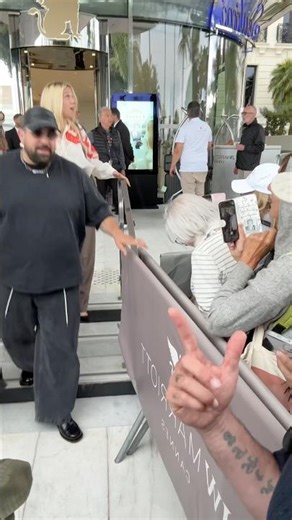 🎥 Artus en pleine arrivée à Cannes 👀