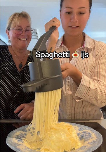 Spaghetti ijs maken: hét nostalgische recept met zelfgemaakt vanille-ijs