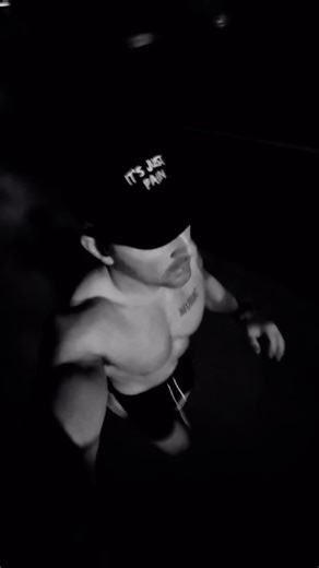 Chase Baldridge on Instagram: "Getting that itch again. “Out of suffering have emerged the strongest souls.” #ultrarunninglife #ultrarunners #running #hybridathlete #running"