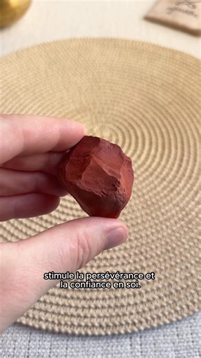 Le jaspe rouge ❤️ pierre d'ancrage #jaspe #pierresnaturelles #lithothérapie | Mybouddha