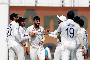 Siraj's fiery 3-wicket haul