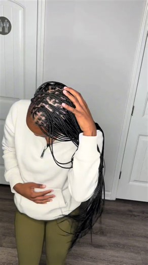 Small Knotless Braids Tutorial Using CapCut