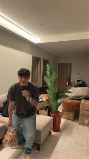 Carda momi on Instagram: "tutorial camba 🤠🫱🏻‍🫲🏾 #achachairu #scz #bolivia"