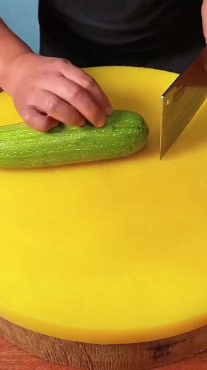 How to Slice Zucchini Like a Pro: Step-by-Step Guide
