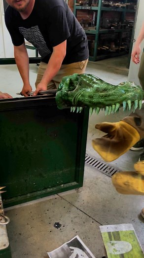 1M views · 5.2K reactions | Let’s catch a glass alligator skull together in Istanbul! #skull #alligator #istanbul | Garmezy Glass | Facebook