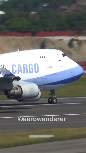 CHINA AIRLINES CARGO B747-400F takeoff at Taipei Airport #shorts #b747 #aviation #takeoff #taipei