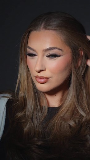 ASMR Makeup Tutorial: Relaxing Techniques for Beauty