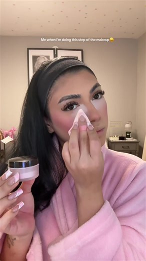 Mastering the Under Eye Makeup Technique
